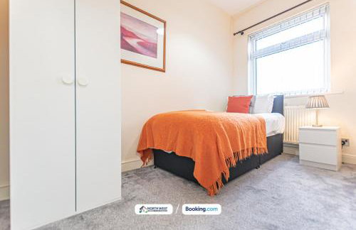 Spacious 3-Bedroom House in Manchester with Free Parking - Foto 4