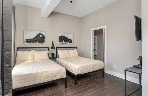 BRAND NEW Side by Side Homes - Sleeps 24 Guests - Foto 41