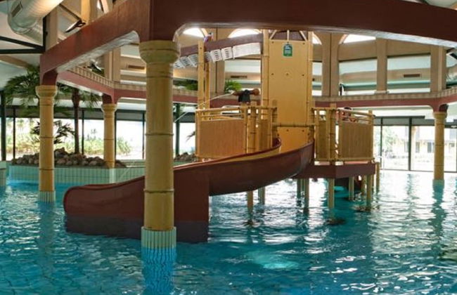 Modern Bungalow With Washer - Photo 10