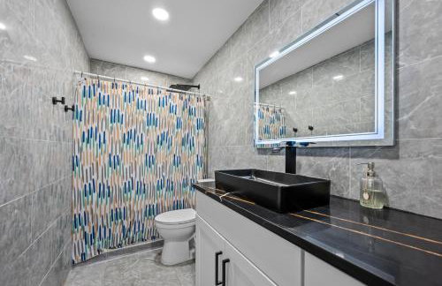 Bright and Cozy Studio in Prime West University Location - Foto 12