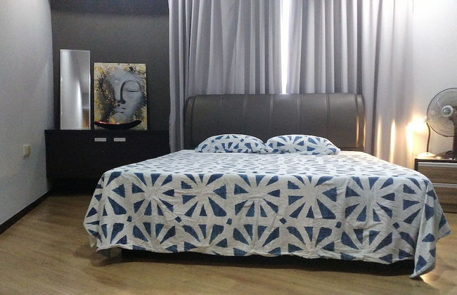 PJ8 Service Suite Pool View - Photo 7