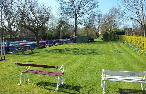 Waterside Cottage - Sleeps 11 on Grand Union Canal - Photo 24