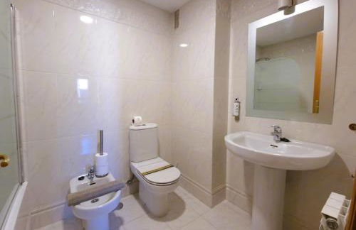 Apto con Garaje Admite Mascotas - Foto 12