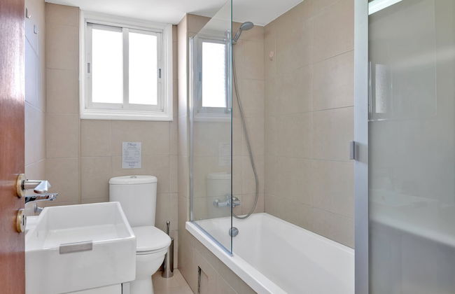 Phaedrus Living: Romanou Modern City Center Flat - Foto 19