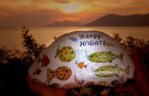 Mangata Seaside Hotel - Photo 28