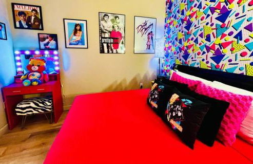 Radical 80's Getaway! A Blast From The Past! - Foto 26