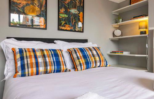 Lovely 4BDR home- Off street parking sleeps 7 - Foto 15