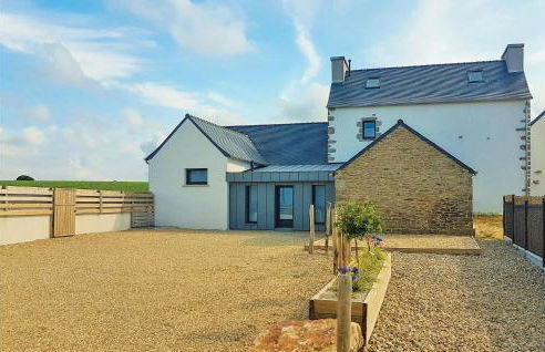 Lovely Home In Guisseny - Photo 12