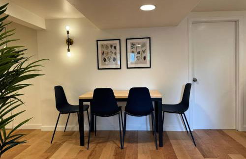 Greenlake Craftsman - Hot Tub, AC, Dog Friendly - Photo 32