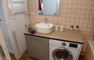 T1bis, balcon, proche Part-Dieu - Foto 2