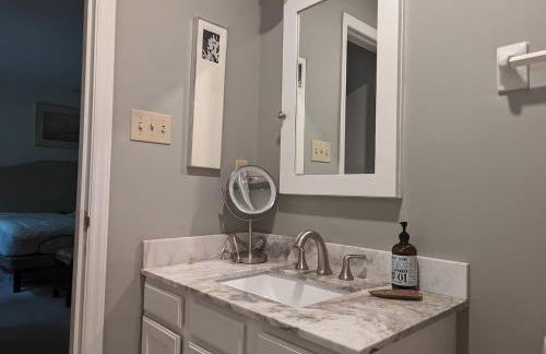 NEW! Stately 3BR25BA near Rockwood - Foto 18