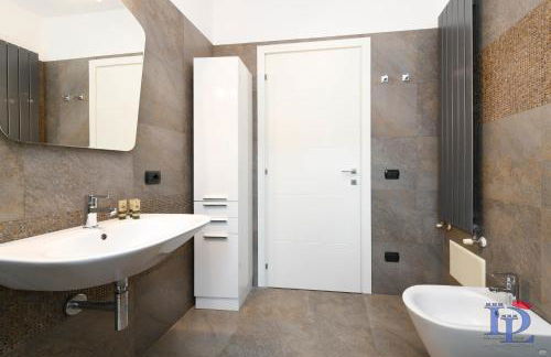 The Wind Rose renovation 2025 DesenzanoLoft Official Partner Homes & Villas by Marriott Bonvoy - Foto 25