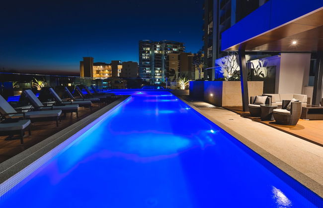 Iconic Kirra Beach Resort - Photo 43