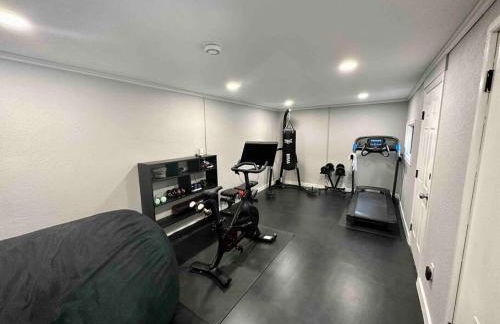 Cozy Cabin in the City of Winnemucca plus GYM - Foto 9