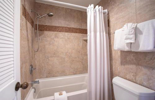 Grand Champions Upgraded 3-Bedroom with Wraparound Lanai, Complimentary Rental Car Included GCH-134 by KBM - Foto 60