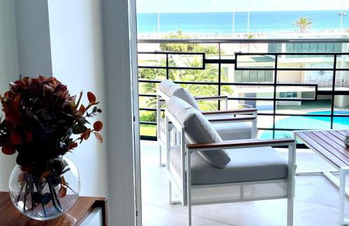 Gandia Tropicana Suite - Photo 32