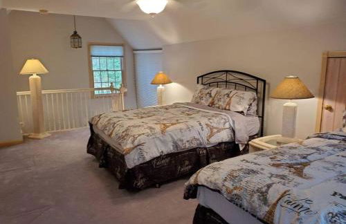 LakePath Beach House - XL hot tub, walk to beach - Foto 15