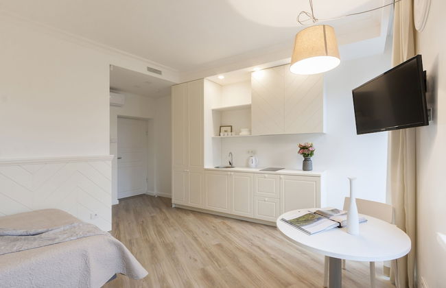 9010 Apartments - Photo 35