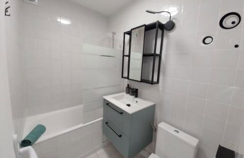 Studio lumineux 3 min Gare Houilles - RER A, Ligne L et J - Foto 14