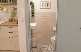 Philomena Suite - Photo 26