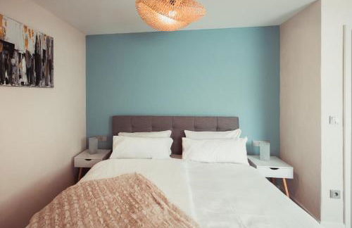 Exklusive Ferienwohnung an der Mosel - Top Ausstattung - Dachterrasse - E-Ladestation - Netflix - Foto 9