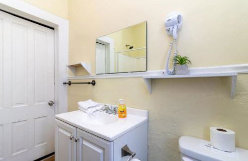 The Sunny Southern Manse Front Walk Downtown - Foto 32