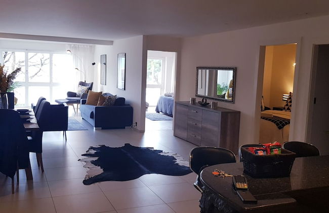 citycentre lake view apartment - Photo 2