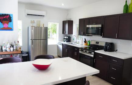 Charming Historic Home with Modern Comforts - Foto 18