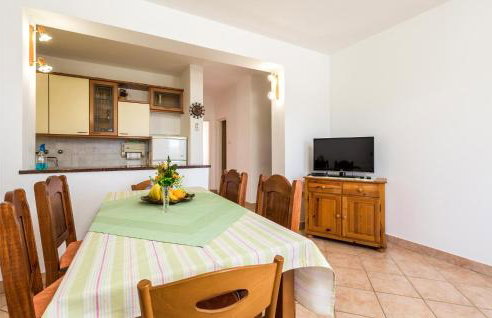 Cozy Apartment In Potocnica With Wifi - Foto 5