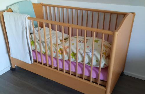 Farbenfrohe Dachgeschoßwohnung - Foto 10