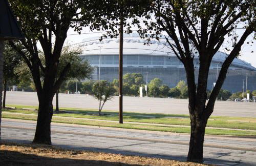 Walk to AT&T Stadium , Globelife from Cozy 2bd/ba Apartment - Photo 28