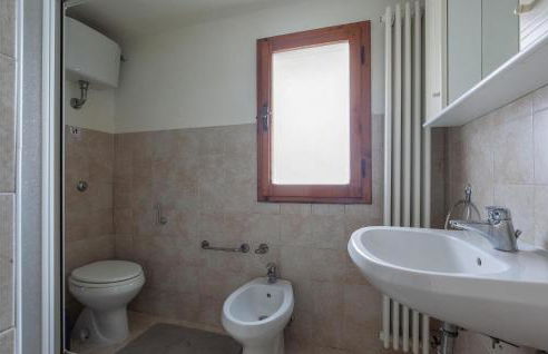 Awesome Home In Montefoscoli With Wifi - Foto 13