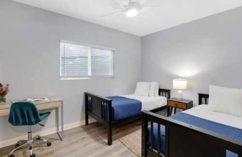 Leyla Pool Spa Min to Downtown Freeways Beaches - Foto 5