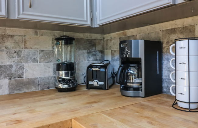 Come Stay - and Sail Away - at This Lovely Canal Home - Foto 23