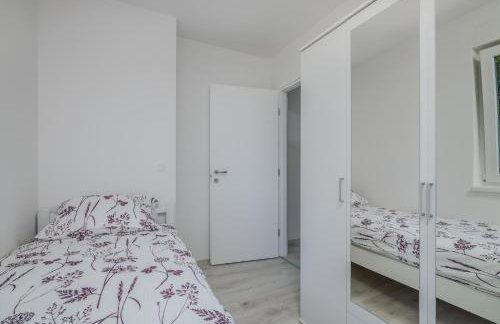 Apartments Villa "Aurea" with pool - Photo 52