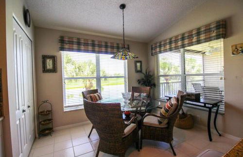 Magnificent 2 BR Lakefront Condo in Heritage Oaks - Foto 12
