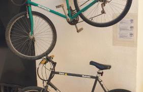 Habitación amplia y tranquila con baño privado en piso compartido - Photo 56