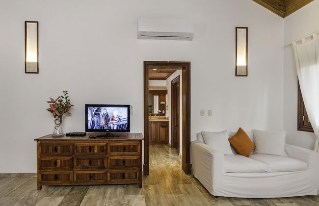 Casa de Campo Villa Luxurious Property up to 12 People With Pool Jacuzzi BBQ Golf - Photo 14