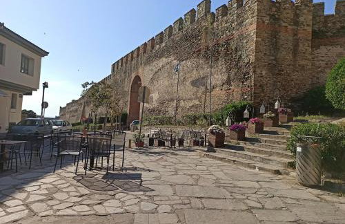 Dimitra's cosy studio in old town with backyard - Foto 56