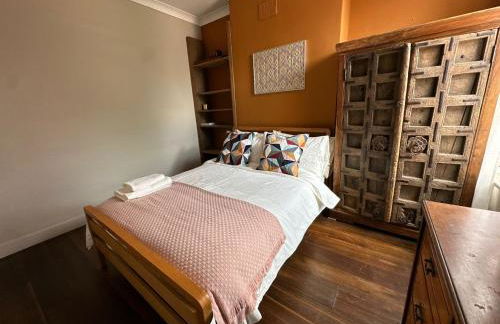 Serene Moroccan - Inspired Retreat in Classic Kensal Green - Photo 8