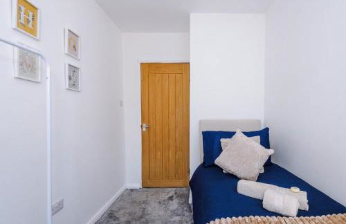 Stunning Home in Altrincham, Large Driveway, Sleeps 7, Perfect For Groups - Foto 16