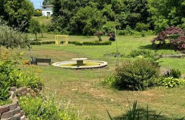 Majestic Cottage Estate with Indoor Heated Pool - Foto 45