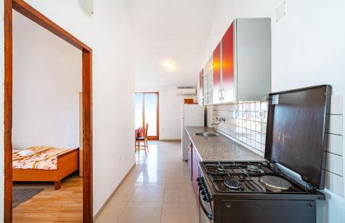 Cozy Apartment In Nevidane With Kitchen - Foto 17