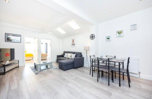 Modern 3 Bedroom Apartment with Ensuite - Foto 24