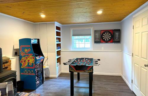 Sparkling Saratoga 3BR home near Track and SPAC Dogs - Foto 24