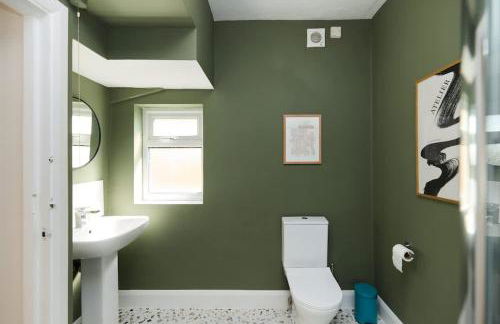 The Randall Retreat - Spacious 4BDR Home with Garden - Foto 32