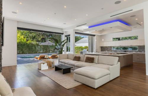 5BR Modern West Hollywood Retreat - Foto 17