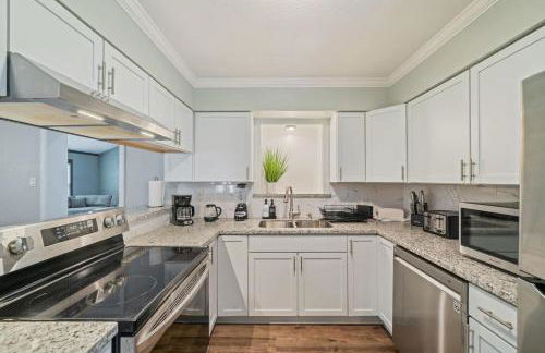 Amazing 4BR 2BA Winter Home with Pool & Game-Movie Room - Foto 7