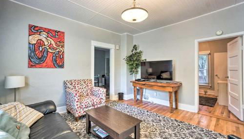 Historic Redstone with Large Backyard, Walk To CSU! - Foto 3