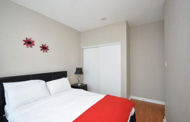 WhiteHall Suites - Mississauga - Photo 6